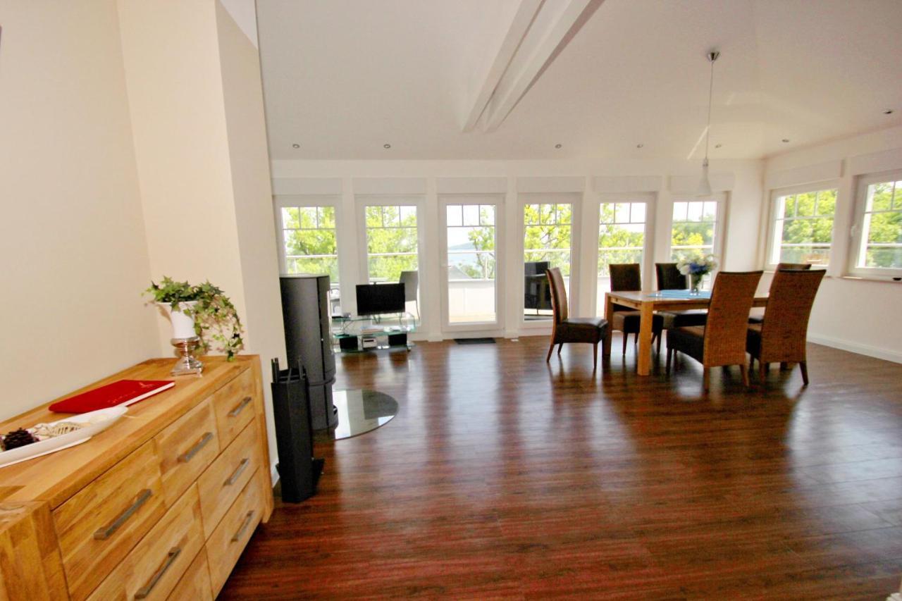 Hafennahe Penthousewohnung Mit Meerblick - Hafenresidenz Lauterbach Fewo 2-7 Eksteriør bilde